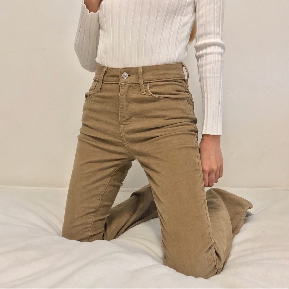 Levi’s Corduroy Flared bottom Pants